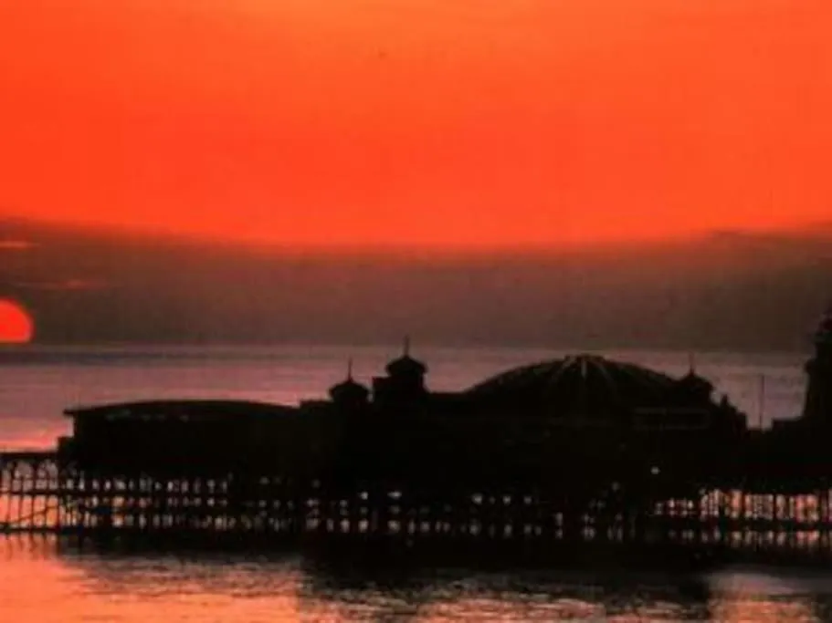 Regency Brighton Seafront Apartment