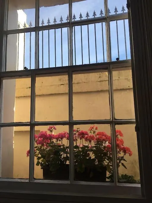 Regency Brighton Seafront Apartment