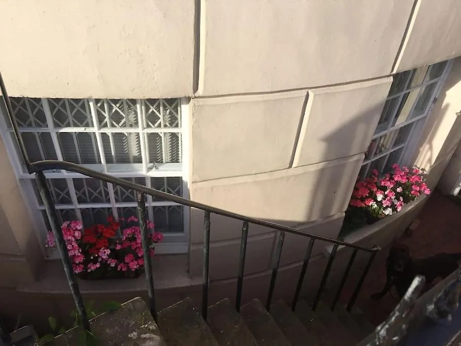 Regency Brighton Seafront Apartment 0*,