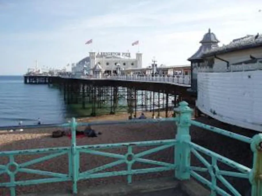 Regency Brighton Seafront Apartment 0*,  United Kingdom